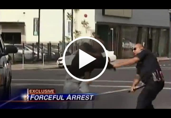 Video: Calif. Cop Breaks Baton on Parolee
