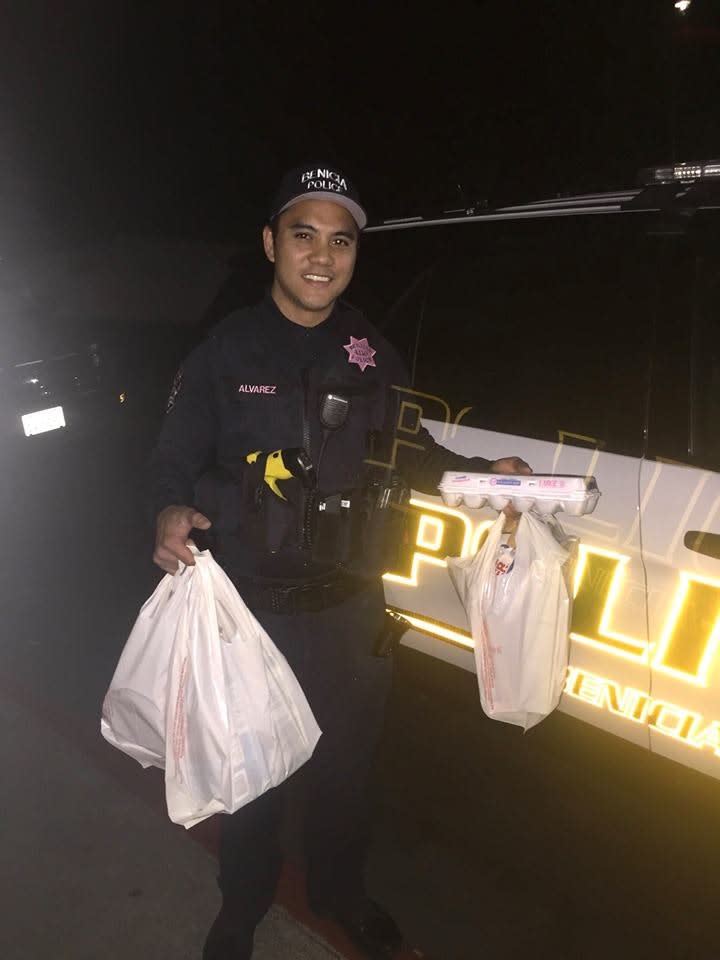 California Officer Delivers Groceries to Elderly, Wheelchair-Bound Woman