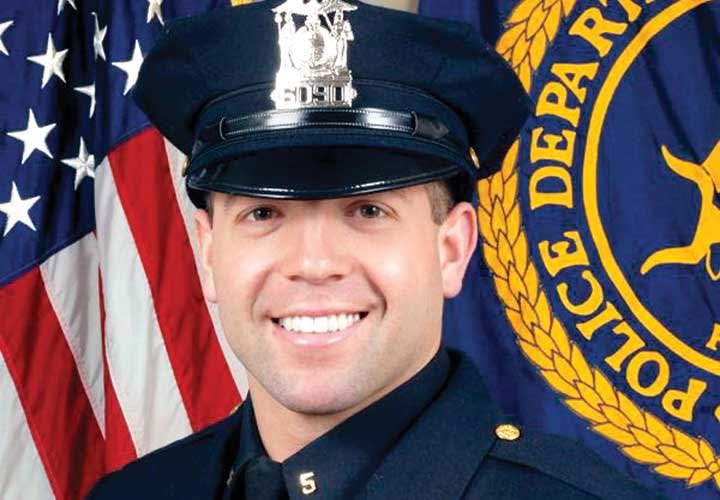 New York Officer Pulls Girl From Frozen Bay