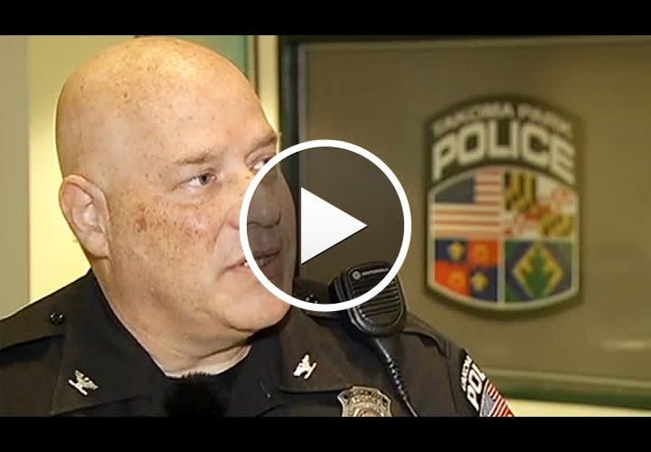 Video: Chief in Uniform Told to Leave Gun Outside Ikea