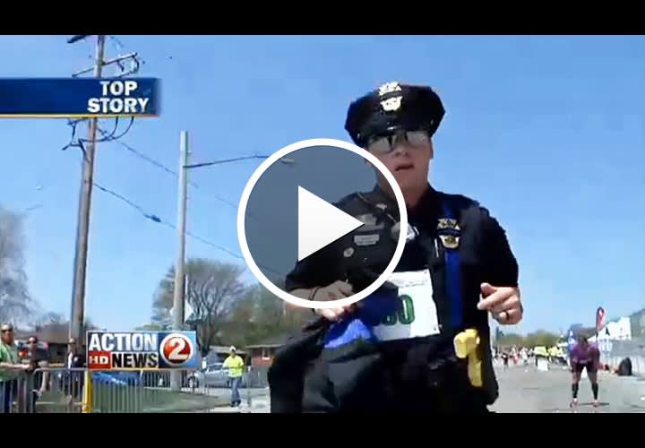 Video: Wisconsin Officer Runs Marathon in Uniform and Gear to Honor Fallen