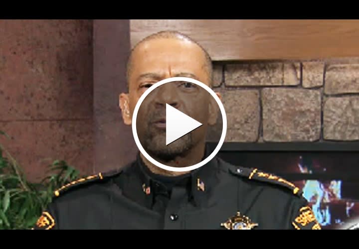 Video: Wisconsin Sheriff Calls Sharpton a "Charlatan," Smacks Down Holder