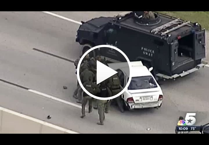 Video: Texas Car Chase Ends in Crash With SWAT Vehicle