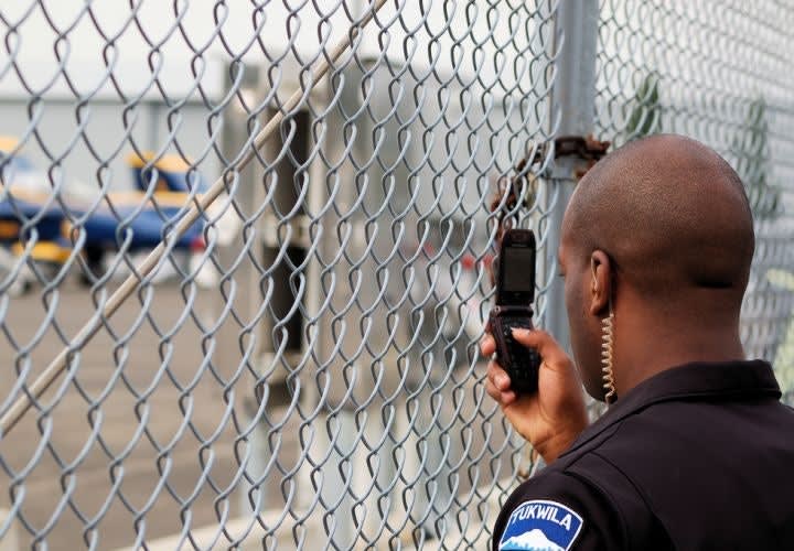 Will Cell Phones Eventually Replace Your Handheld Radio?