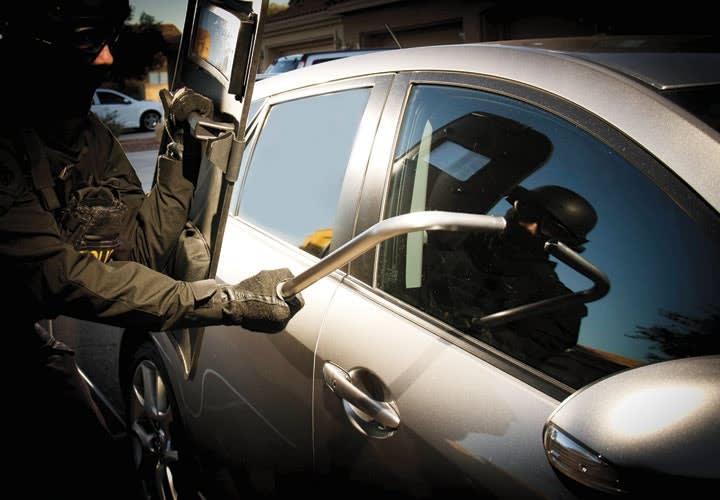 Police Product Test: Shieldspike's Hammerspike Glass-Breaker