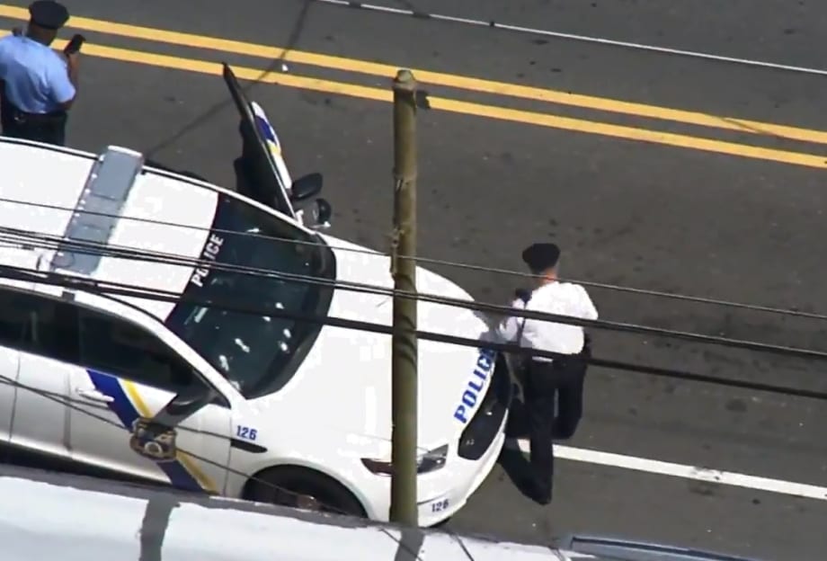 Philadelphia Police Fatally Shoot Suspect Who Fired on Squad Car