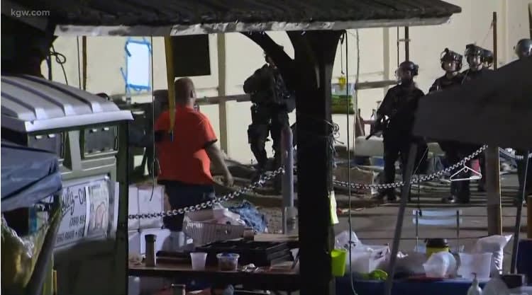 Video: Portland Police Clear Out Anti-ICE Protest Camp