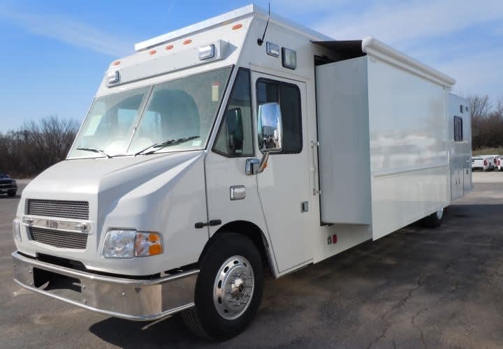 IACP 2011: LDV Pulls Back the Curtain on Mobile Command Centers