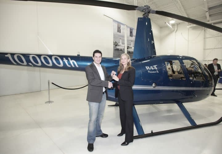 Robinson Helicopter Celebrates Production Milestone