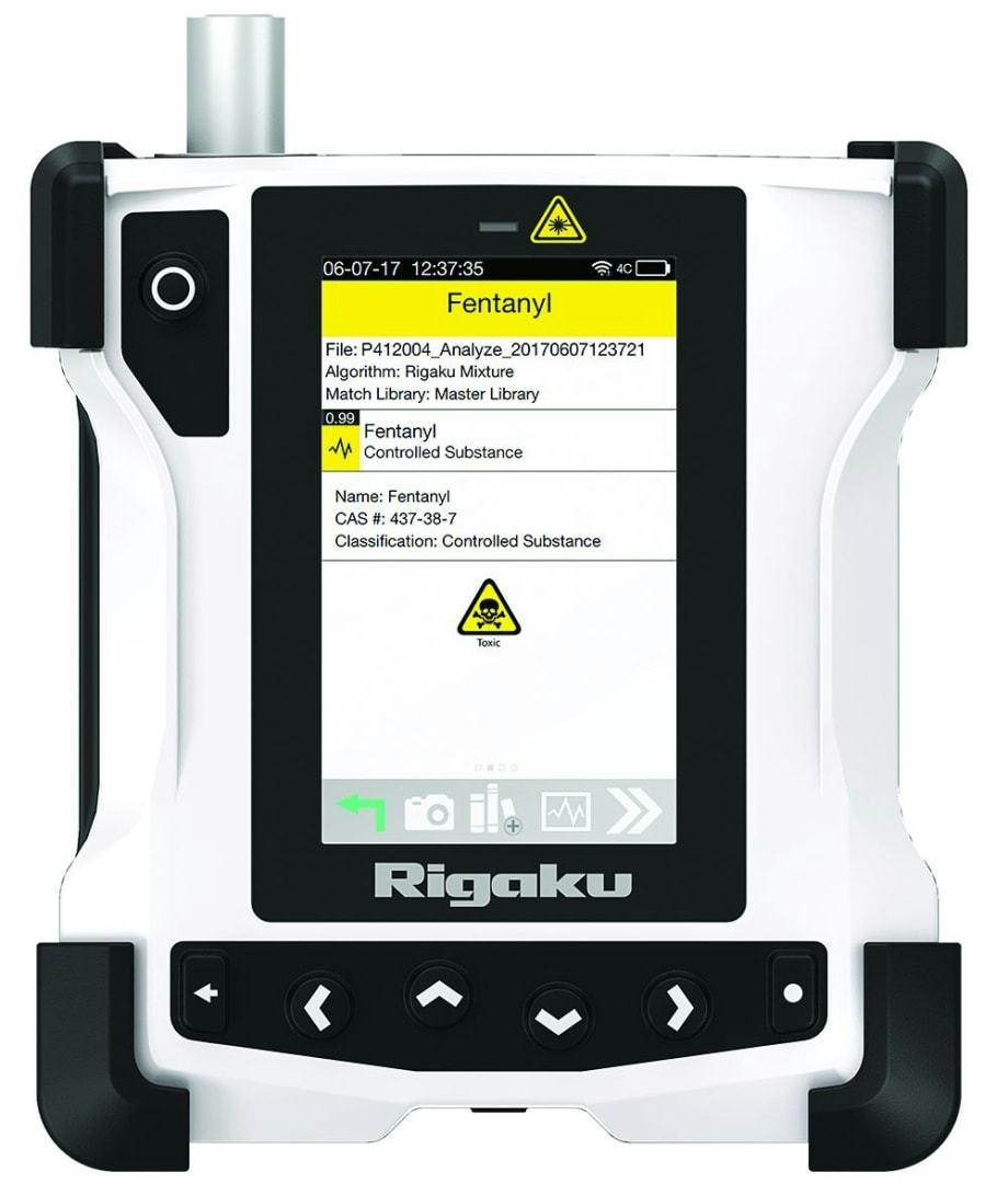 Handheld Raman Analyzer
