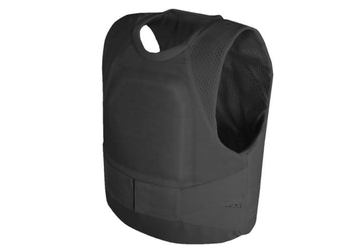 SafeGuard Develops New LE Plate Carrier Body Armor System: StealthPro