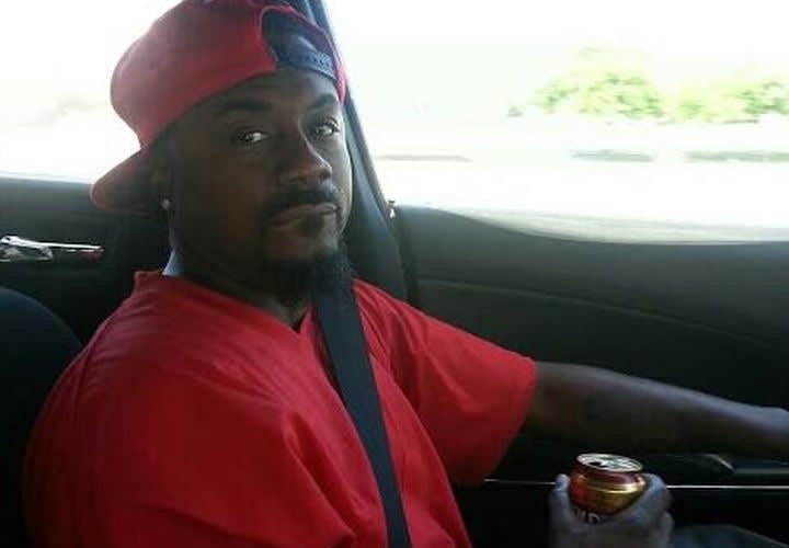 Barricaded Man Updated Facebook After Shooting Texas Officer