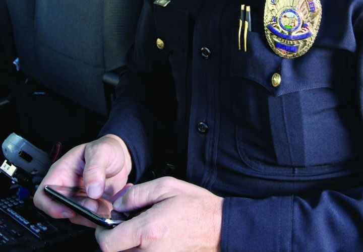 Smartphone Apps for Cops