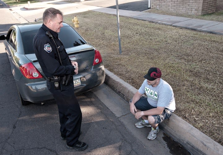 De-Escalation Training: Learning to Back Off