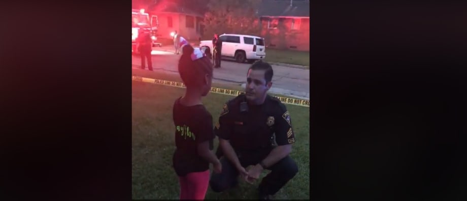 Alabama Officer Comforts 6-Year-Old Girl After Cousin Killed in Drive-By Shooting