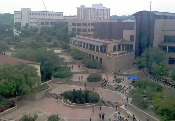 University of Texas Student Kills Self In Library