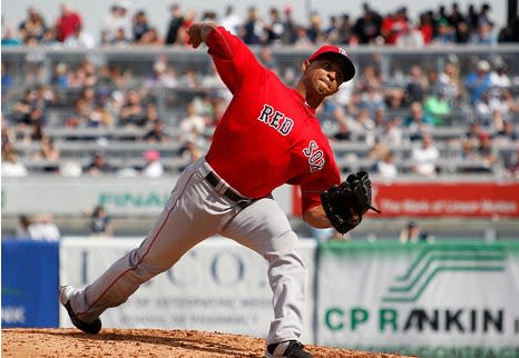 Former Major League Pitcher Becomes Officer