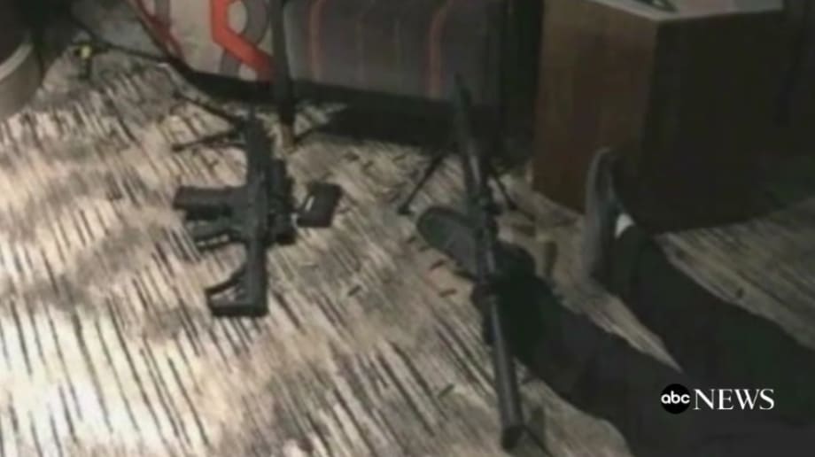 Video: Wounded, Unarmed Security Officer Helped Vegas Police End Shooting