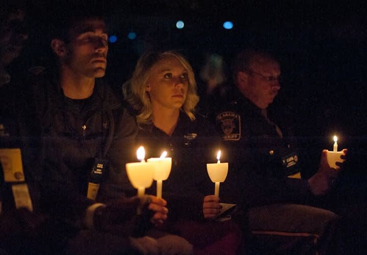 Police Week Candlelight Vigil Honors 321 Fallen Officers