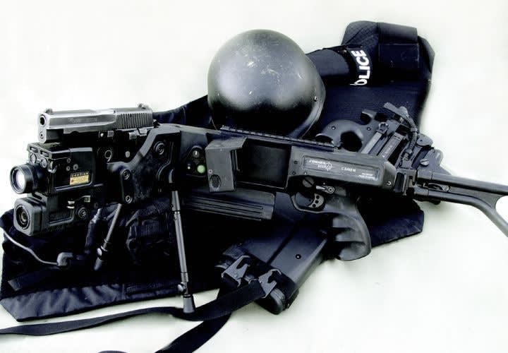 Corner Shot Articulating Pistol Mount with Video Camera