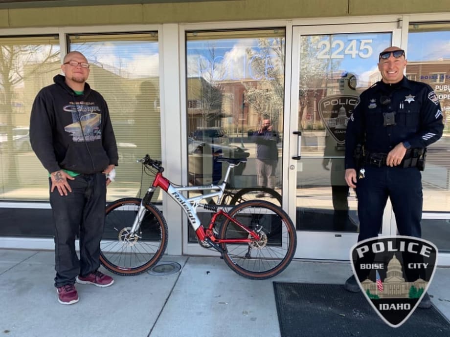Idaho Officer Gives Man a Bicycle to Help Him Get to Work