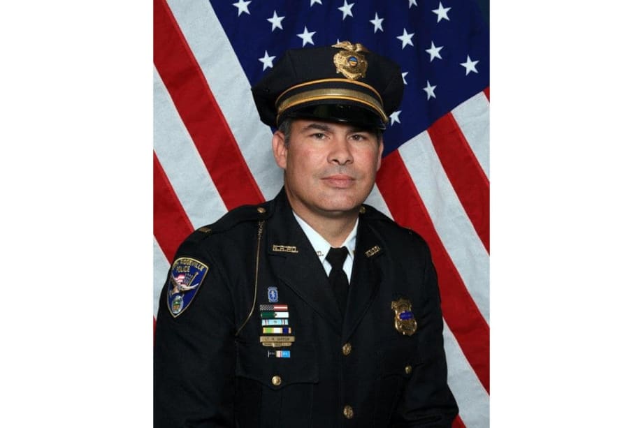 Ohio Police Captain Dies After Fight with Cancer