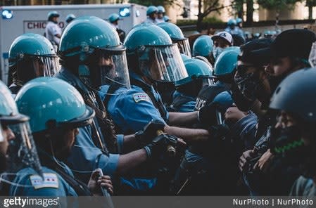 Lawsuit Accuses Chicago Officers of Brutalizing, Violating Rights of 60 Protesters
