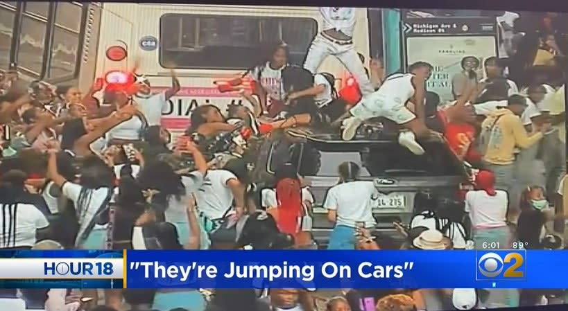 61 Arrested in Chicago After Crowds Fight with Officers