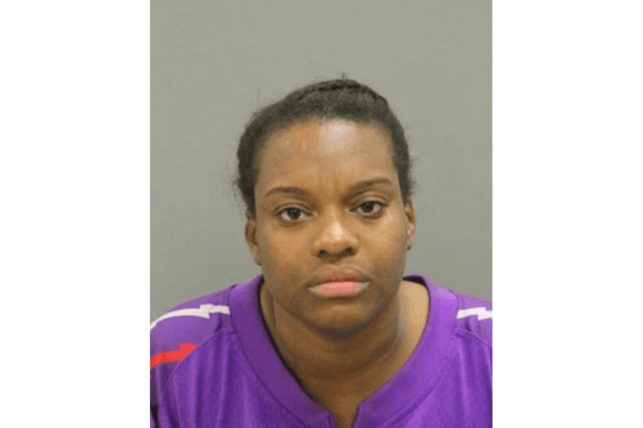 Woman Hits 3 Chicago Officers with SUV to Disrupt Traffic Stop