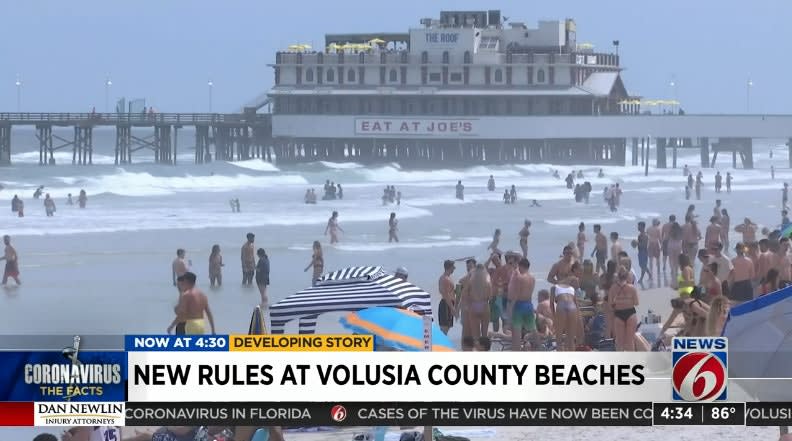 Florida Police Enforcing COVID-19 Distancing Rules on Beaches