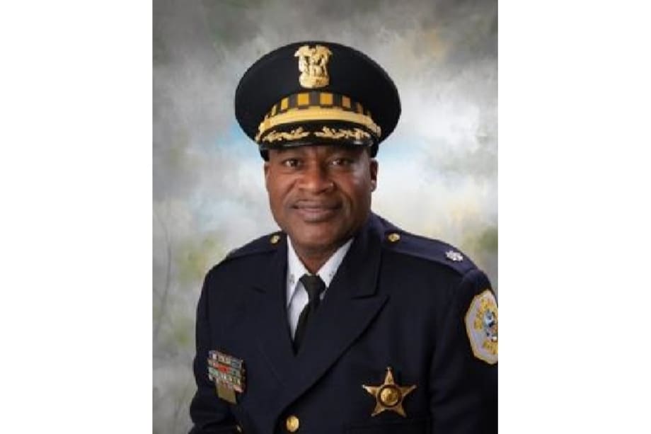 Chicago Deputy Chief Dies from Apparent Suicide in Station