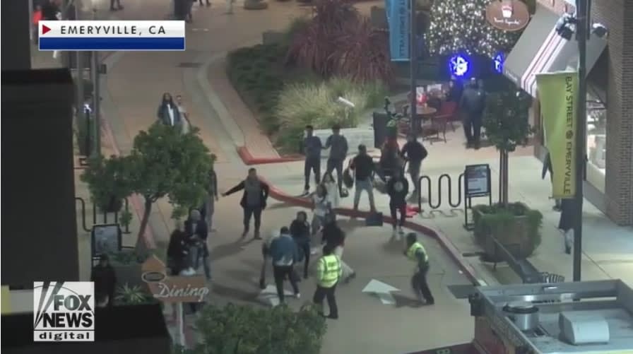 Off-Duty California Officer Beaten By Mob While Assisting Crime Victim