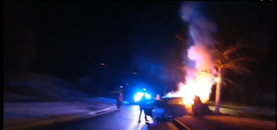 GA Officers Rescue 2 People from Burning Car