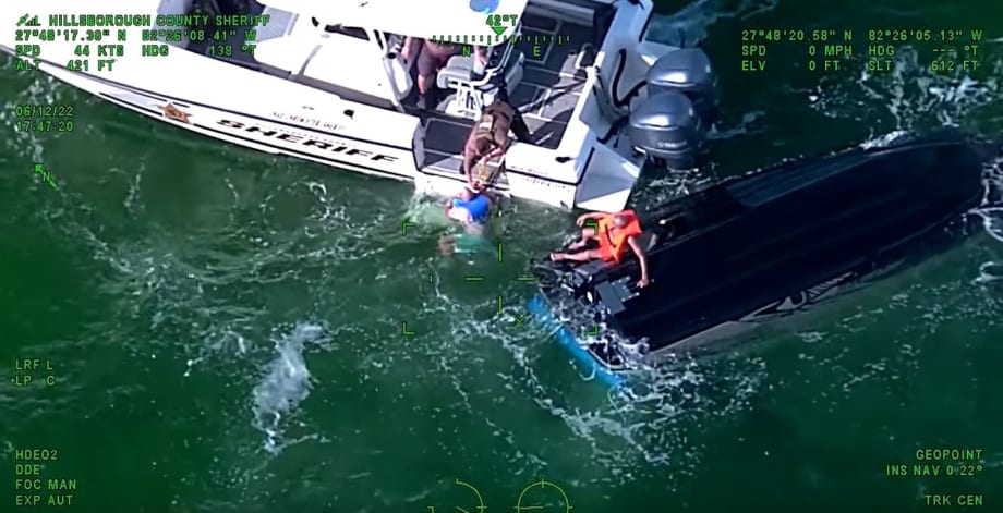 Hillborough County (FL) Sheriff's deputies and civilians rescues 11 people from Tampa Bay Sunday. (Photo: Hillsborough County SO)[|CREDIT|]
