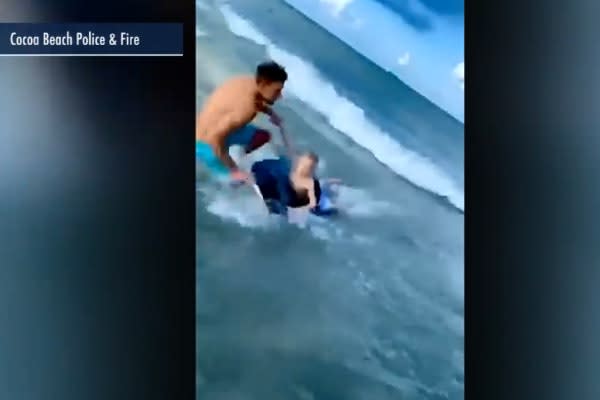 Off-Duty Florida Officer Saves Boy From Shark at Beach