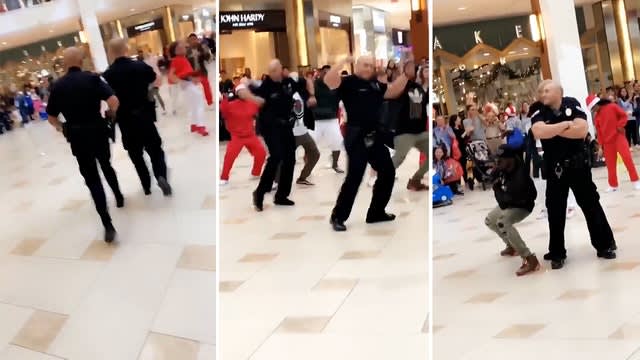 Florida Officers Join Mall Flash Mob