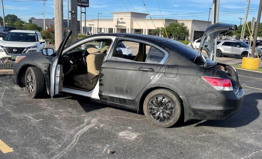 OK Cop Spots Spray-Painted Car, Finds It Is Stolen