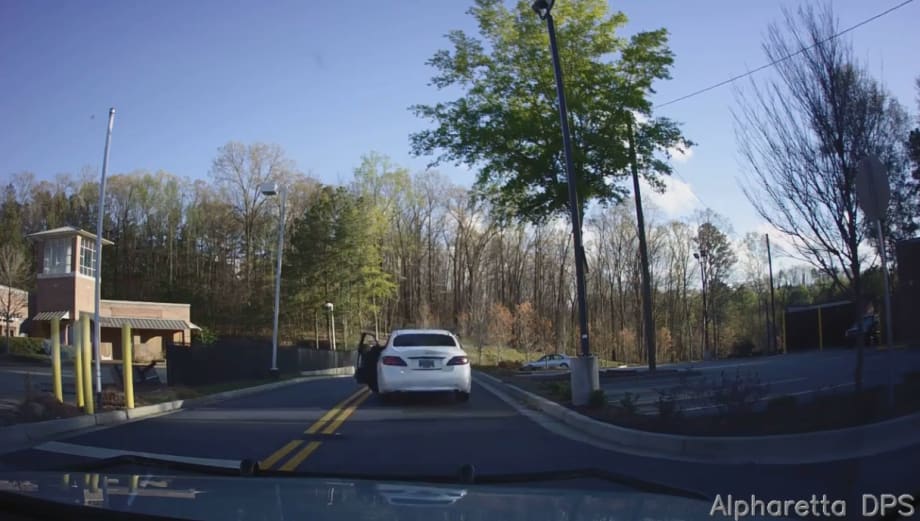 Video: Georgia Officer Dragged by Suspected DUI Driver