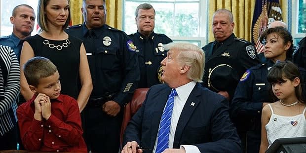 Family of Slain AZ Officer Meets with President Trump for Police Week
