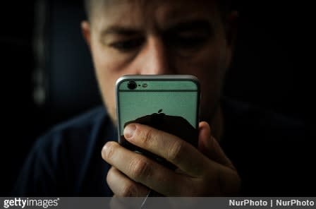 FBI Agents Compel Suspect to Unlock iPhone with Biometric Locking System