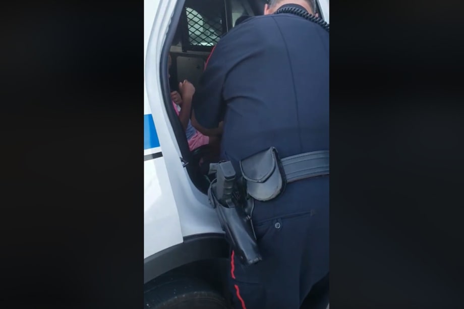 Texas Officer Drives Child to School After Mom's Car Has Flat Tire