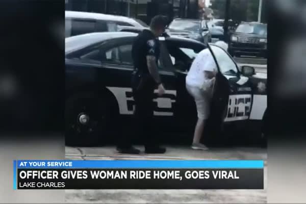 Video: Louisiana Officer Gives Elderly Woman a Ride Home
