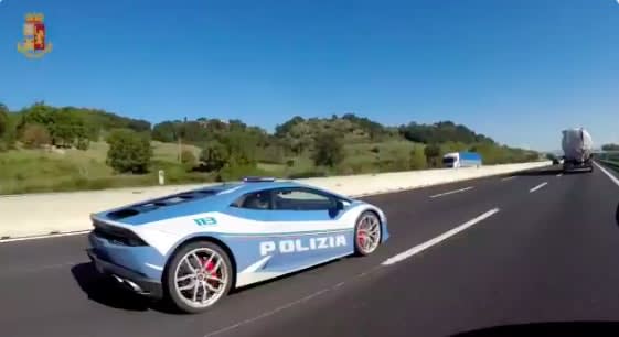 Italian Police Use Lamborghini to Drive Donor Kidney 300 Miles in 2 Hours