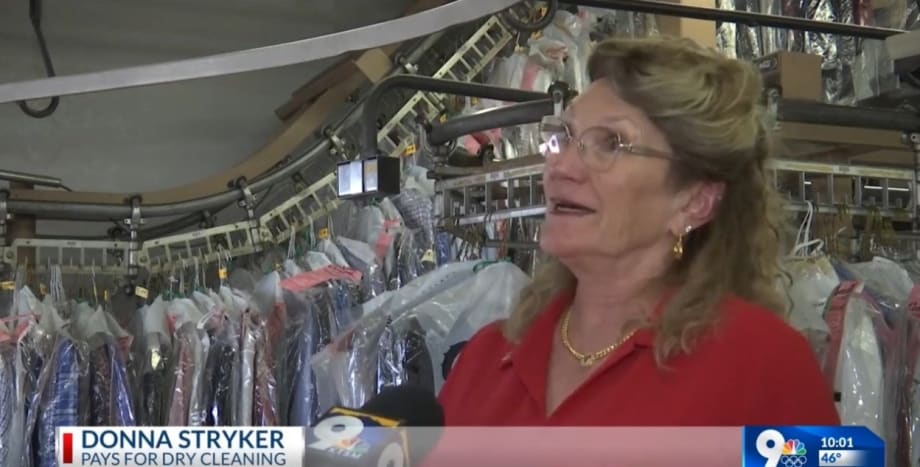 NM Woman Pays for Officers' Dry Cleaning