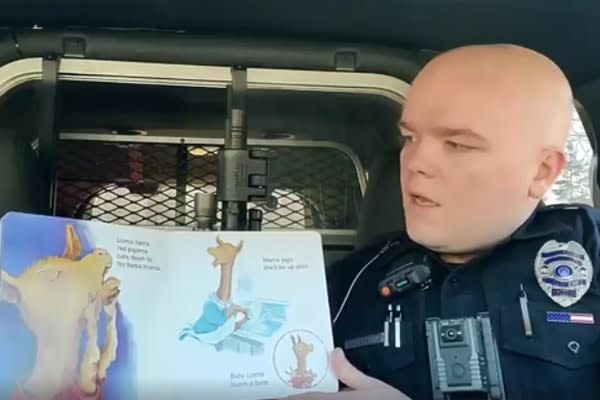 Michigan Officer Reads Children's Book to Kids on Facebook from Squad Car