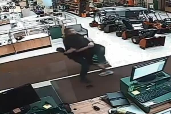 Wisconsin Officer Subdues Axe-Wielding Man Causing Disturbance