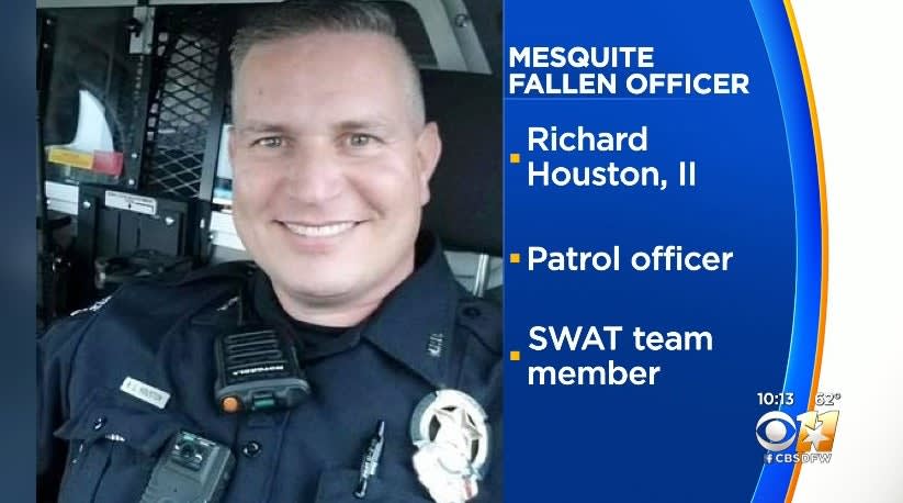 TX Officer Killed in Shooting Outside Grocery Store