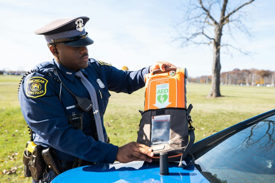 Michigan State Police Equips 340 Troopers with AEDs