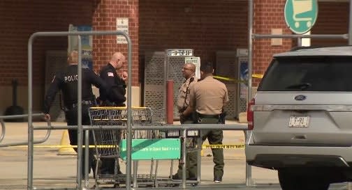 IL Officer Wounded, Suspect Killed in Grocery Store Gunfight