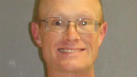 Orlando Officer Shot in Head, Suspect Barricaded with 4 Children